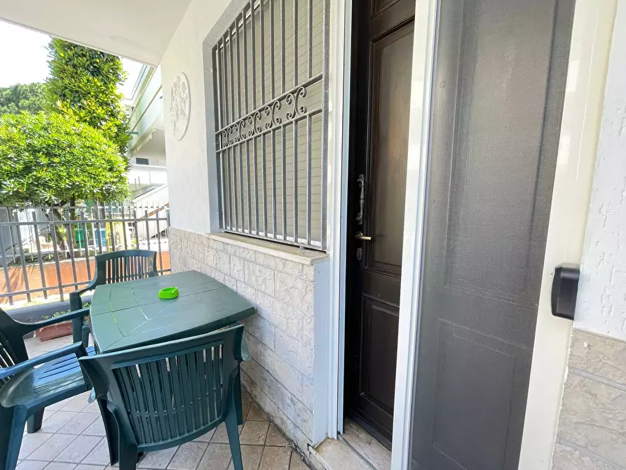 Immagine 11 di Appartamento in affitto  37 a Riccione