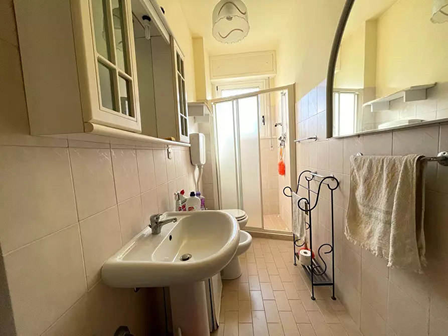 Immagine 12 di Appartamento in vendita  in Via Del Passero a Rimini