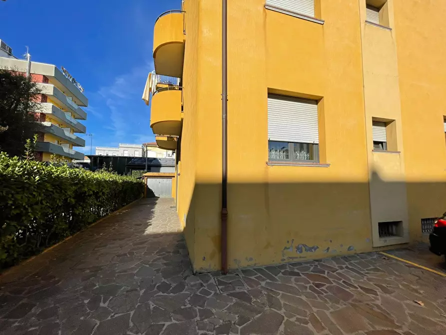 Immagine 17 di Appartamento in affitto  in Viale Regina Elena 45 a Rimini
