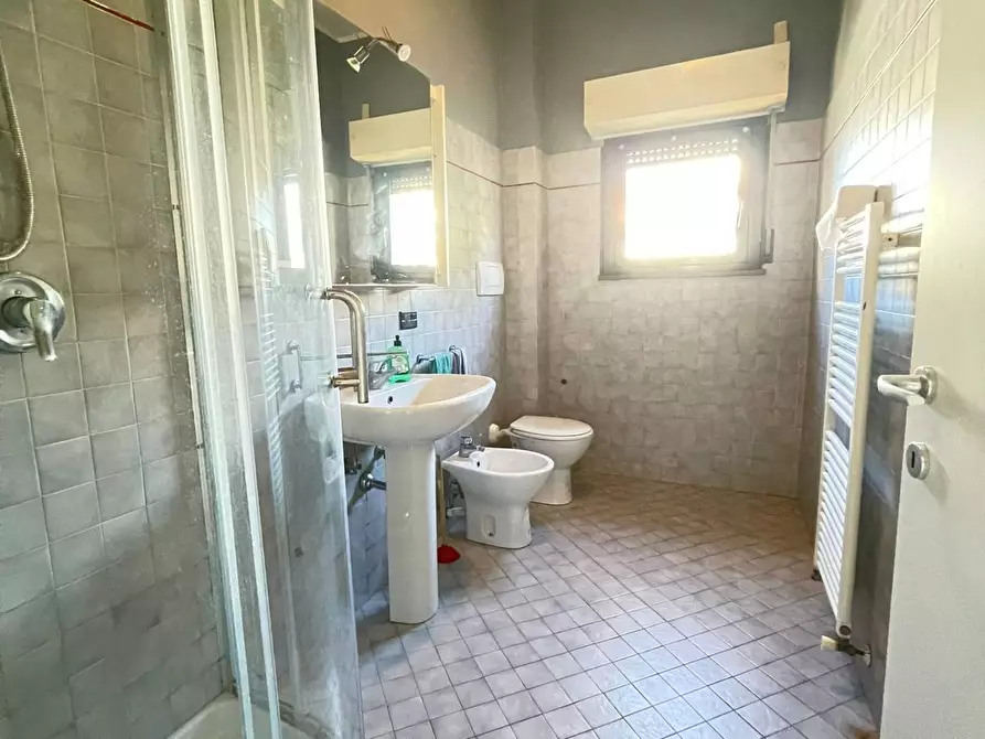 Immagine 13 di Appartamento in affitto  in Viale Regina Elena 45 a Rimini