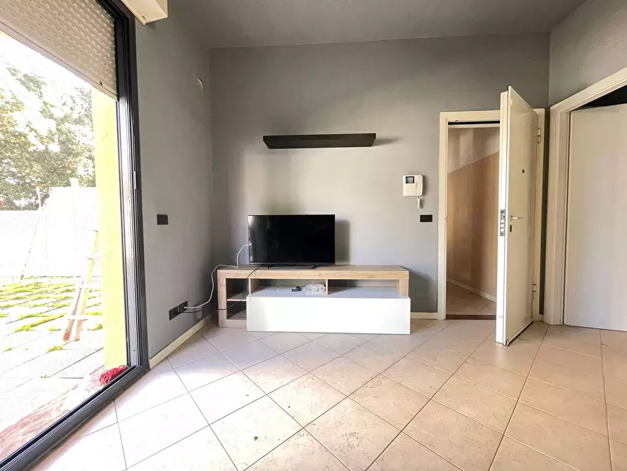 Immagine 5 di Appartamento in affitto  in Viale Regina Elena 45 a Rimini