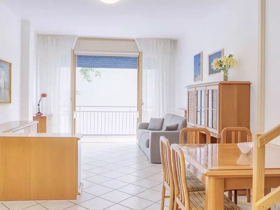 Immagine 1 di Appartamento in affitto  in Viale Amerigo Vespucci 29 a Rimini