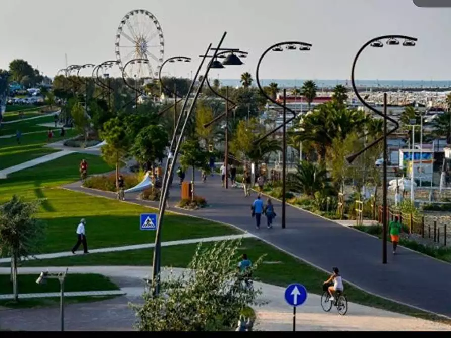 Immagine 13 di Appartamento in affitto  in Viale Vittorio Veneto 1 a Rimini