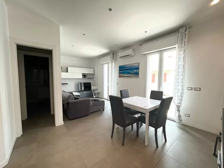 Immagine 1 di Appartamento in affitto  in Viale Mantova 82 a Rimini