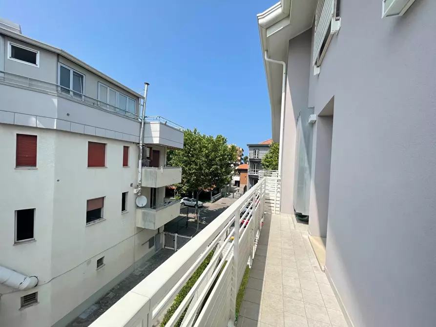 Immagine 8 di Appartamento in affitto  in Viale Mantova 82 a Rimini