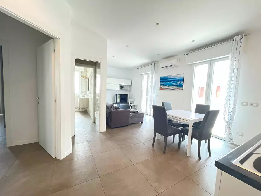 Immagine 16 di Appartamento in affitto  in Viale Mantova 82 a Rimini