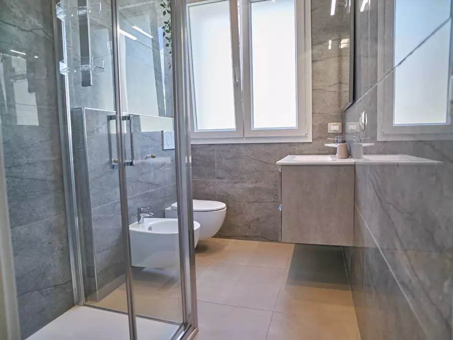 Immagine 22 di Appartamento in affitto  in Viale Mantova 82 a Rimini