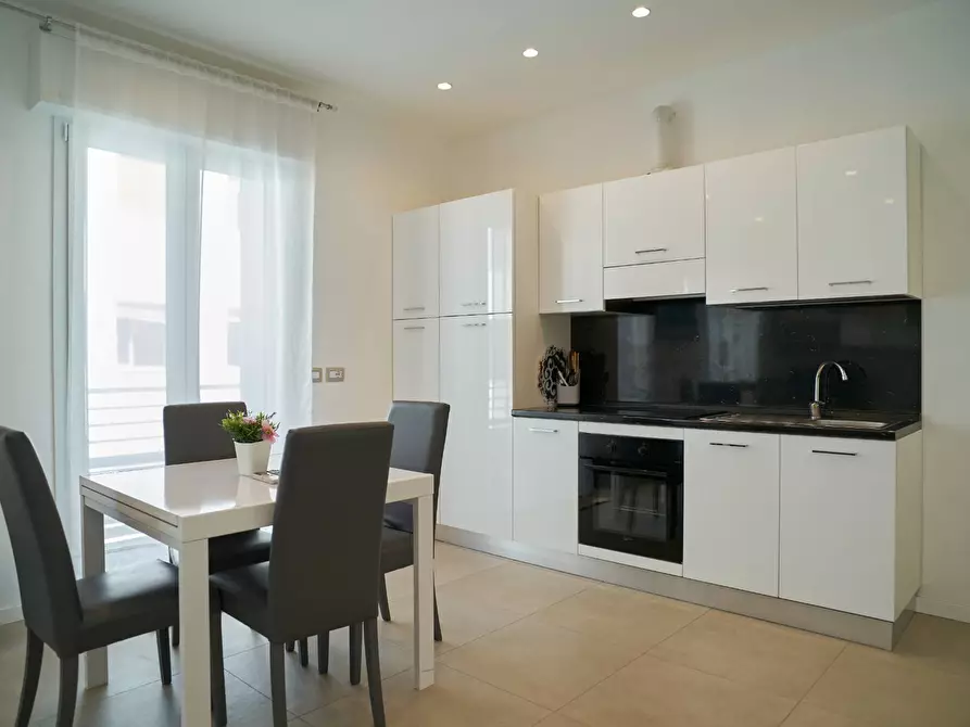 Immagine 30 di Appartamento in affitto  in Viale Mantova 82 a Rimini