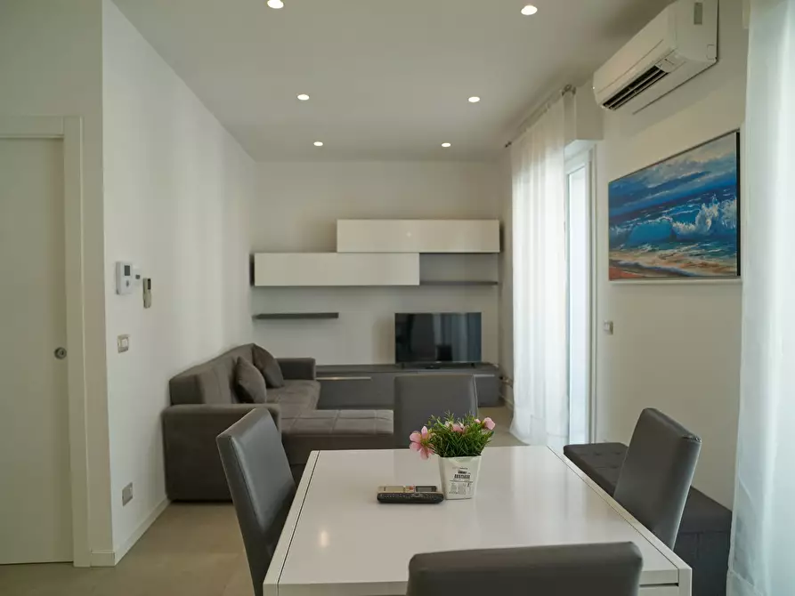 Immagine 32 di Appartamento in affitto  in Viale Mantova 82 a Rimini