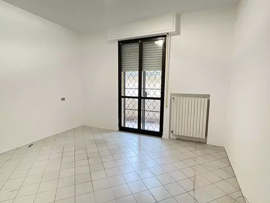 Immagine 14 di Appartamento in vendita  in Via Destra Del Porto a Rimini