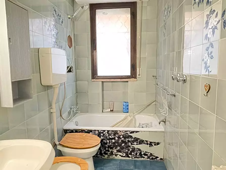Immagine 16 di Appartamento in vendita  in Via Destra Del Porto a Rimini