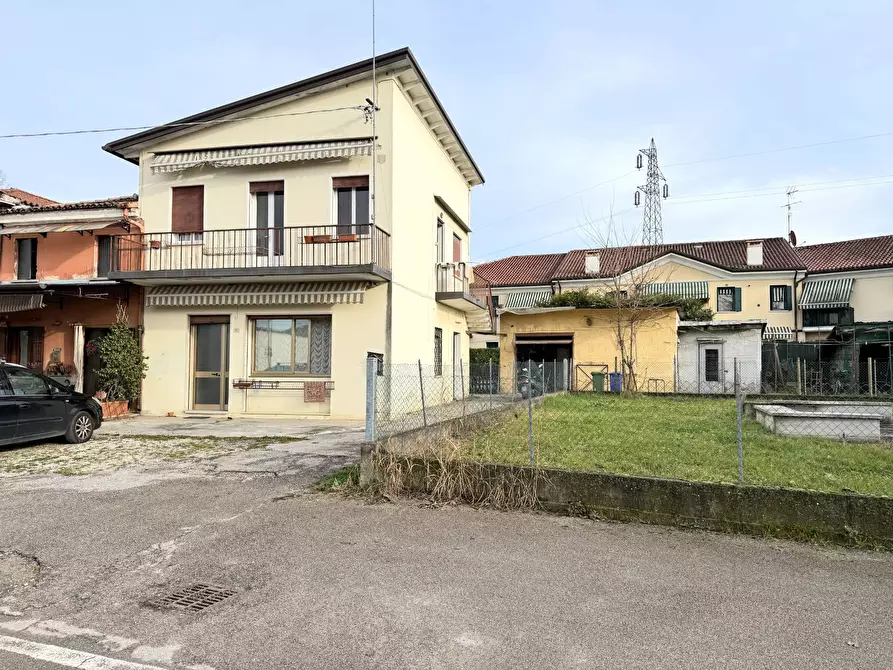 Immagine 12 di Casa semindipendente in vendita  in via borgo chiesa 4 a San Biagio Di Callalta
