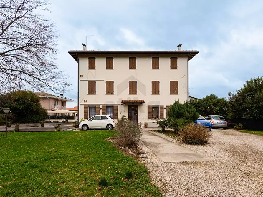 Immagine 3 di Casa semindipendente in vendita  in via Rimembranza a Cessalto