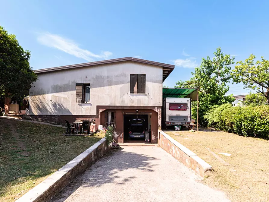 Immagine 1 di Casa indipendente in vendita  in via benedetto marcello 7 a Paese