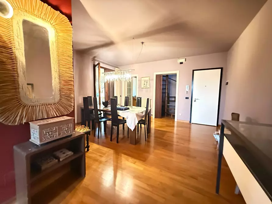 Immagine 3 di Appartamento in vendita  in VIA SANTA BONA VECCHIA 80 a Treviso