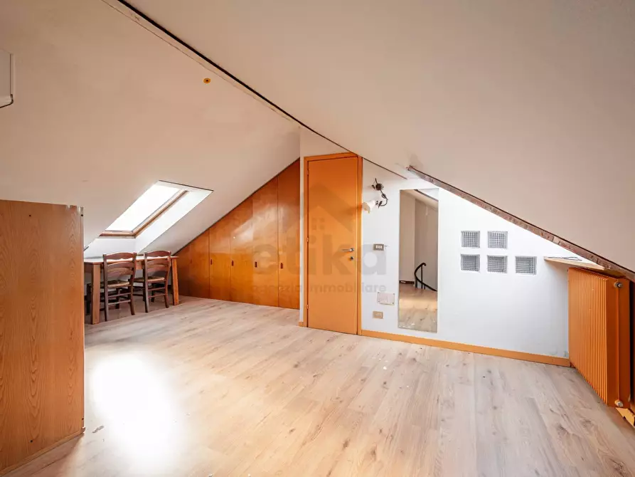 Immagine 9 di Appartamento in vendita  in via verdi 6 a Paese