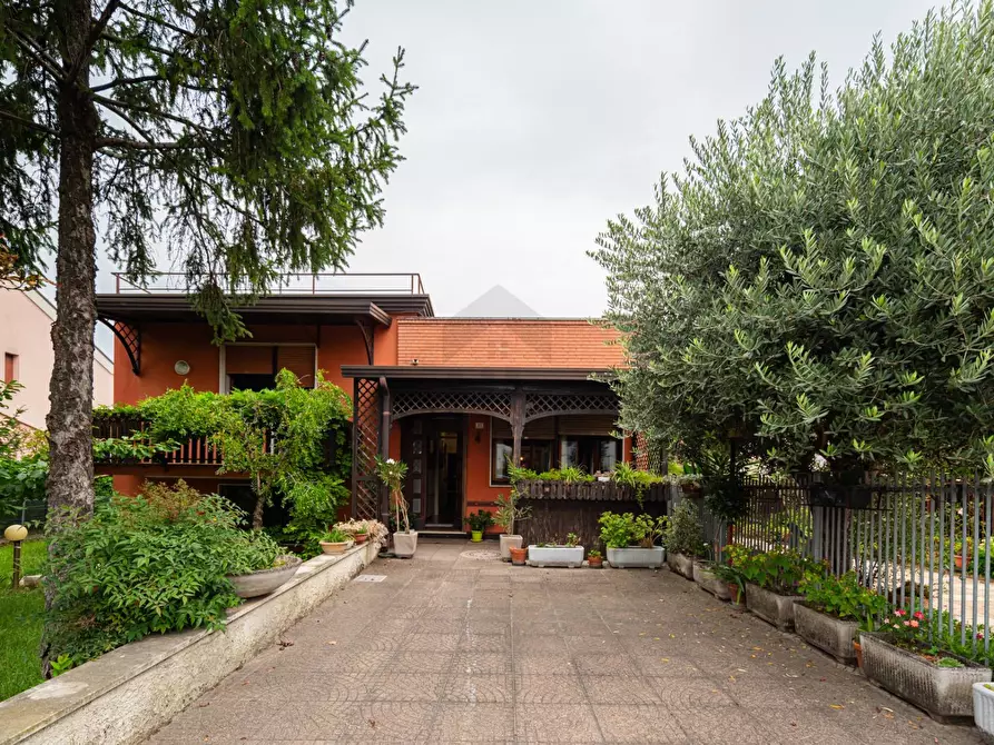 Immagine 2 di Casa semindipendente in vendita  a Jesolo