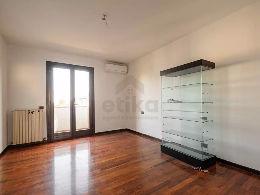 Immagine 10 di Villetta a schiera in vendita  in via padre Massimiliano kolbe 1 a Paese