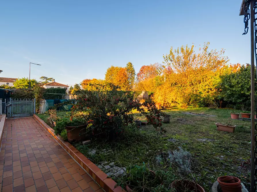 Immagine 26 di Villetta a schiera in vendita  in via padre Massimiliano kolbe 1 a Paese