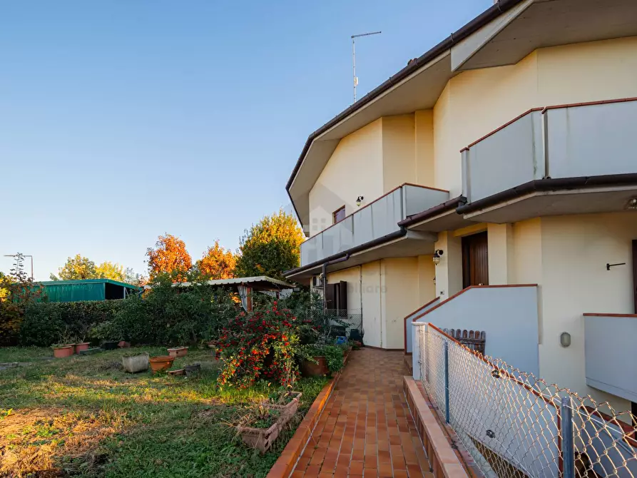 Immagine 1 di Villetta a schiera in vendita  in via padre Massimiliano kolbe 1 a Paese