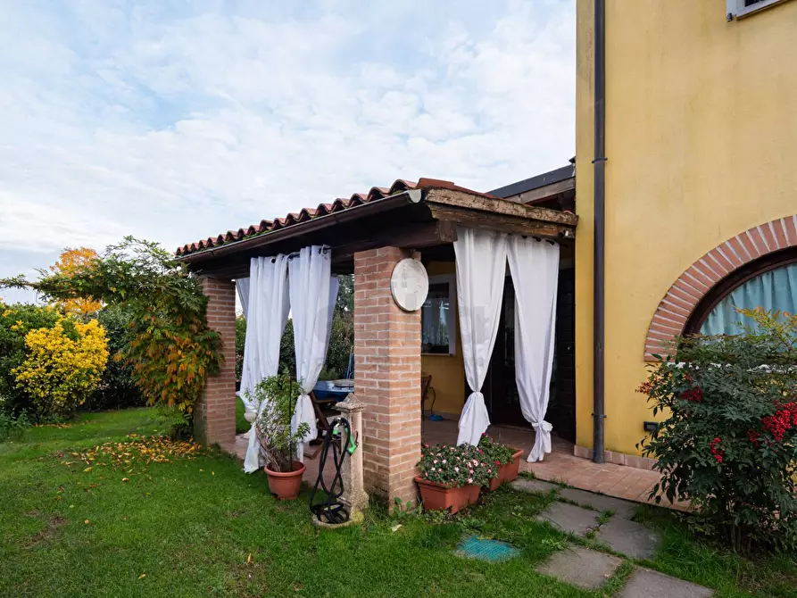 Immagine 14 di Casa semindipendente in vendita  in via Trieste a Refrontolo