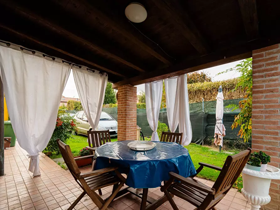 Immagine 15 di Casa semindipendente in vendita  in via Trieste a Refrontolo