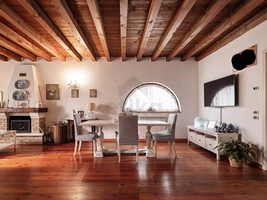 Immagine 5 di Casa semindipendente in vendita  in via Trieste a Refrontolo