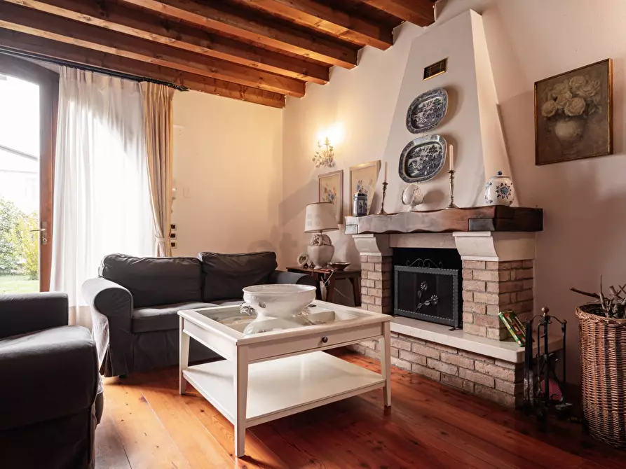 Immagine 7 di Casa semindipendente in vendita  in via Trieste a Refrontolo