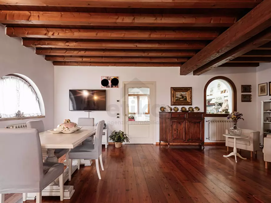 Immagine 13 di Casa semindipendente in vendita  in via Trieste a Refrontolo