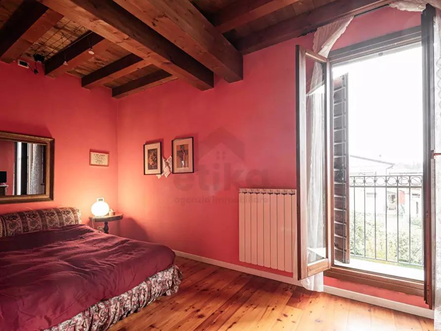 Immagine 16 di Casa semindipendente in vendita  in via Trieste a Refrontolo