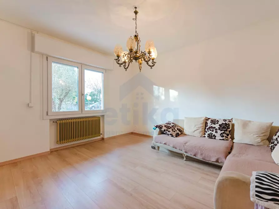 Immagine 6 di Casa semindipendente in vendita  in Via A. Boito 3 a Paese