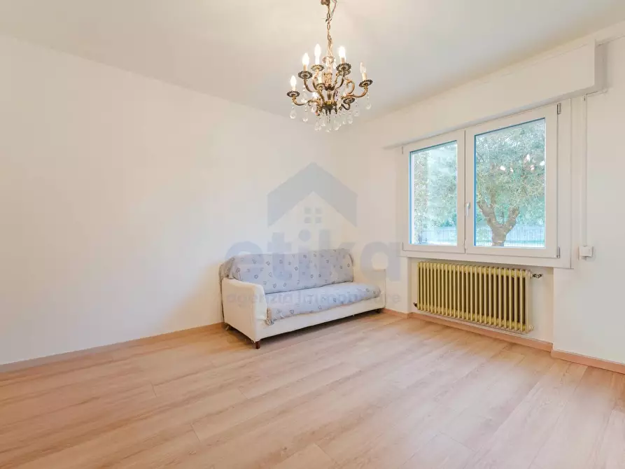 Immagine 8 di Casa semindipendente in vendita  in Via A. Boito 3 a Paese