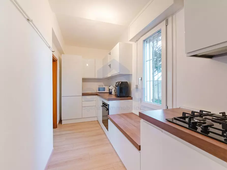 Immagine 10 di Casa semindipendente in vendita  in Via A. Boito 3 a Paese