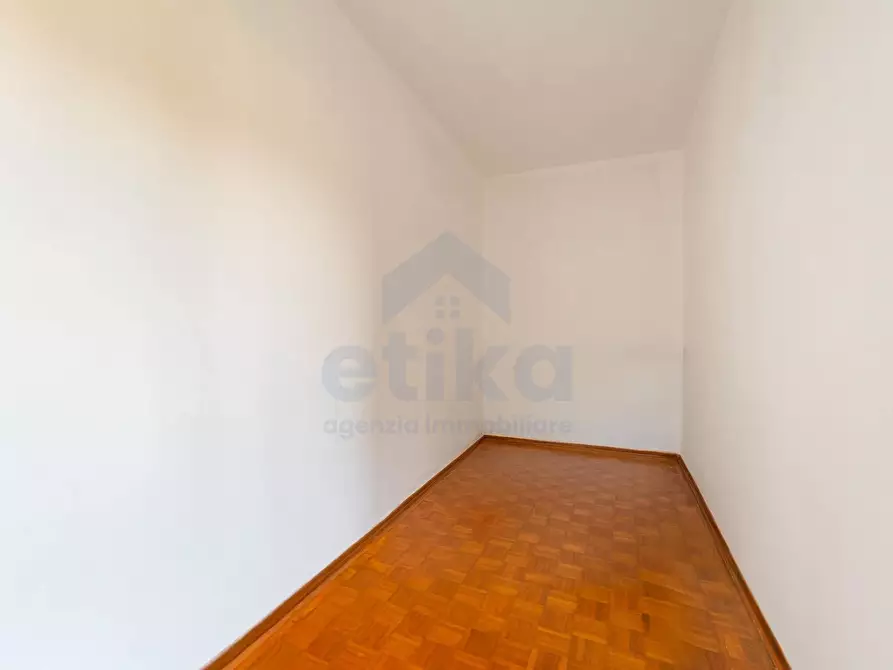 Immagine 16 di Casa semindipendente in vendita  in Via A. Boito 3 a Paese