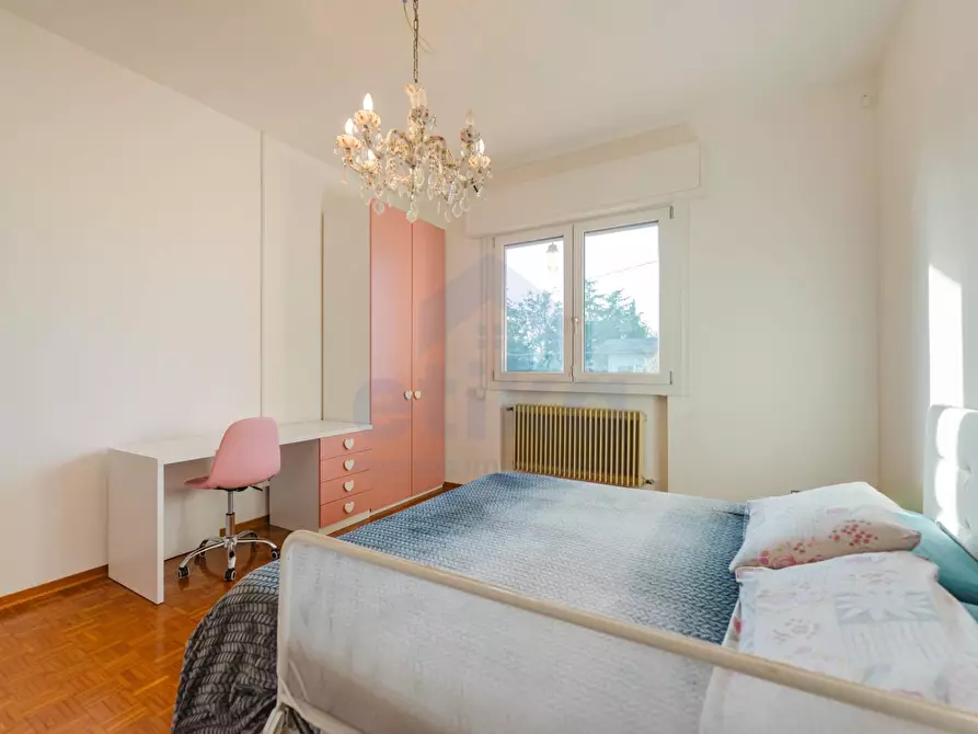 Immagine 22 di Casa semindipendente in vendita  in Via A. Boito 3 a Paese