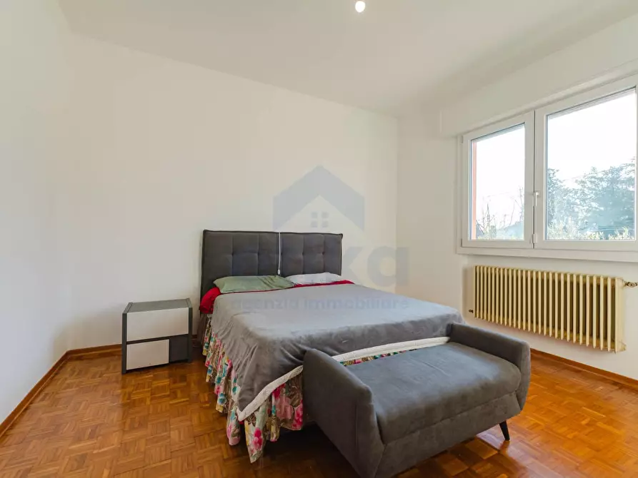 Immagine 26 di Casa semindipendente in vendita  in Via A. Boito 3 a Paese