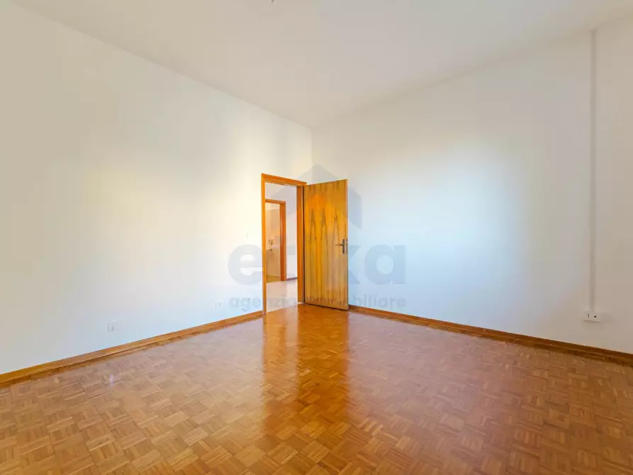 Immagine 29 di Casa semindipendente in vendita  in Via A. Boito 3 a Paese