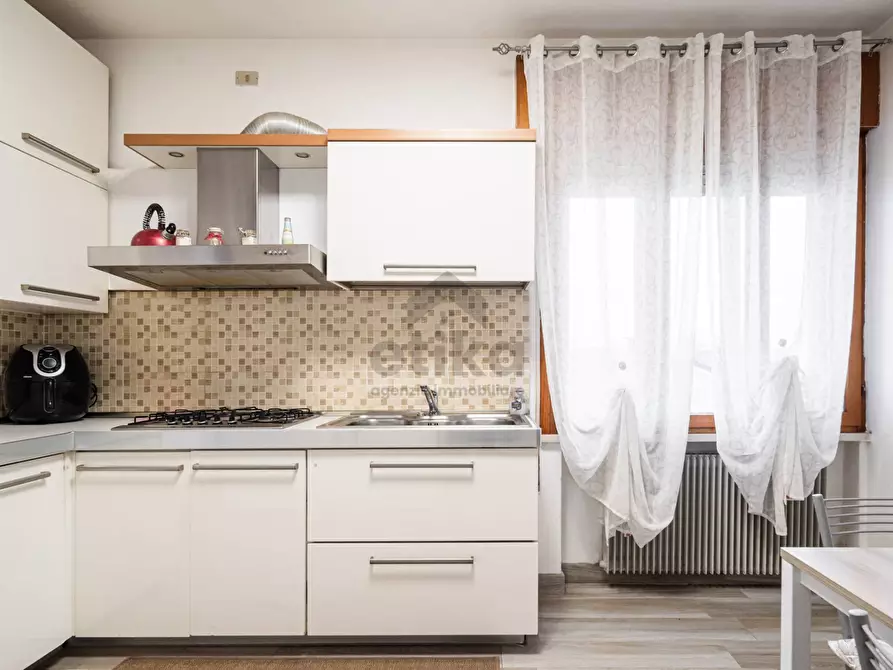 Immagine 4 di Appartamento in vendita  in VIA EINAUDI a Monastier Di Treviso