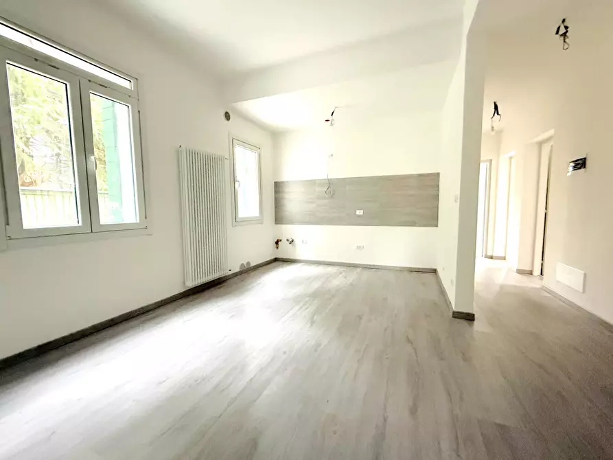Immagine 3 di Appartamento in vendita  a Treviso
