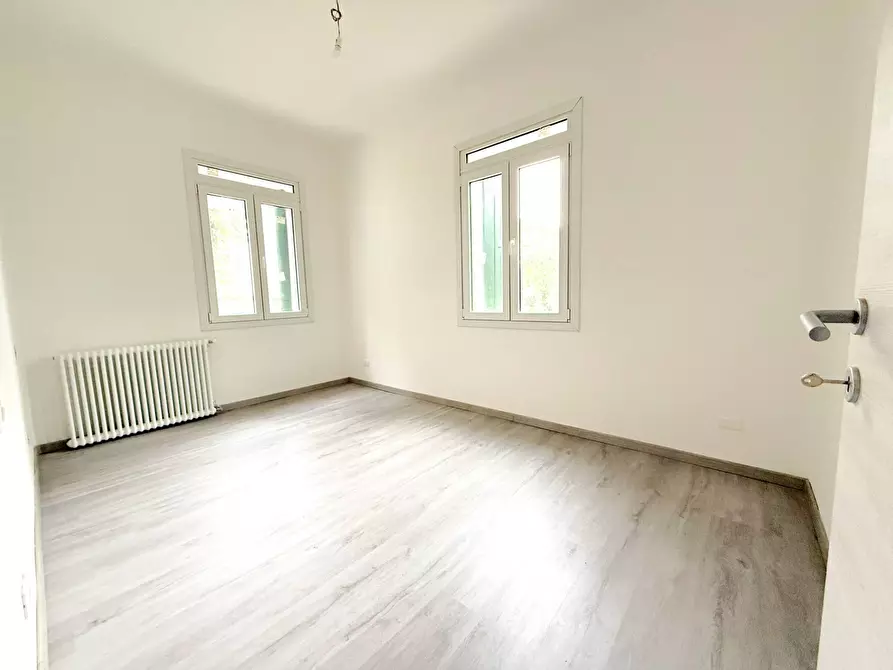 Immagine 7 di Appartamento in vendita  a Treviso