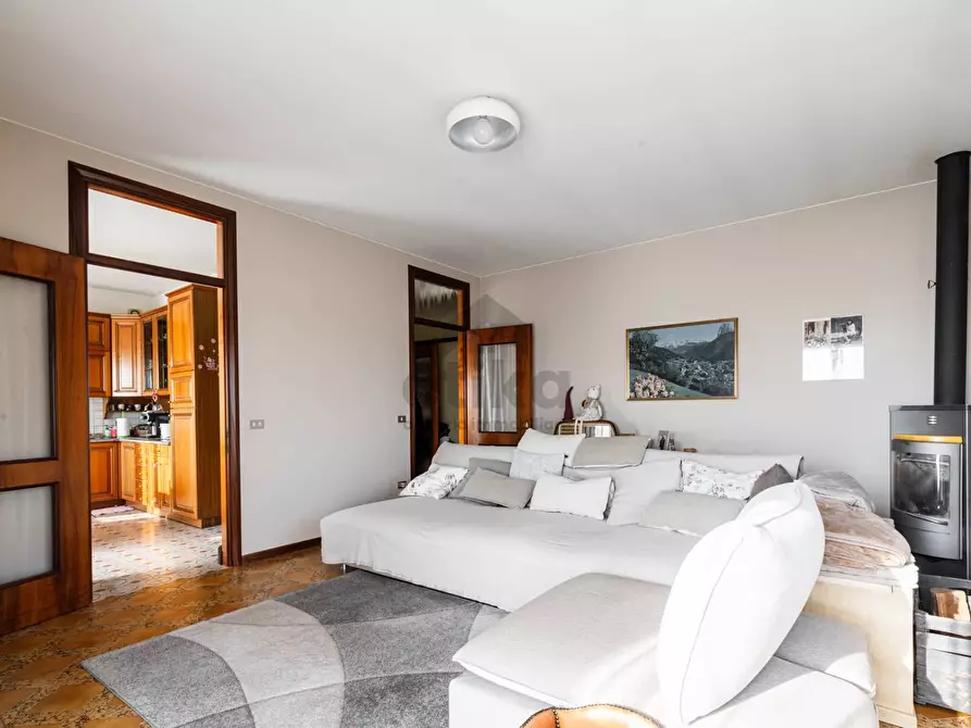 Immagine 3 di Casa indipendente in vendita  in via due Acque a Refrontolo