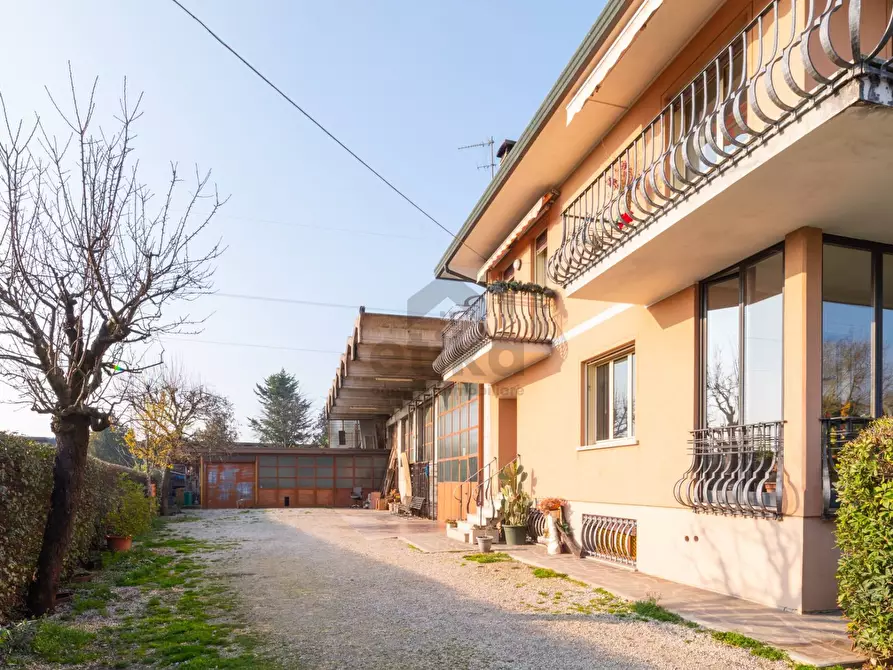 Immagine 42 di Casa indipendente in vendita  in via due Acque a Refrontolo