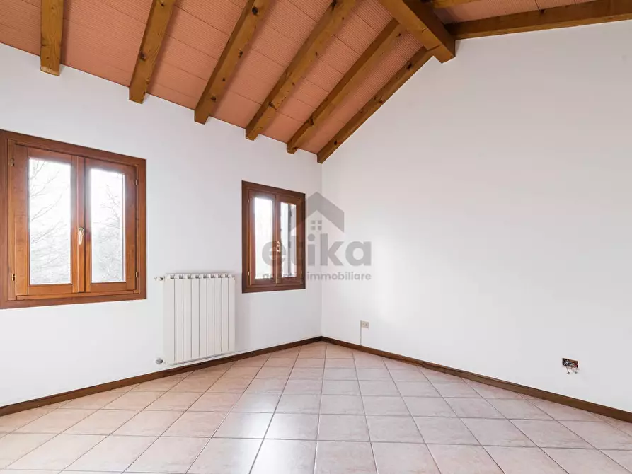 Immagine 11 di Casa semindipendente in vendita  in via salvatore quasimodo 4 a Noventa Di Piave