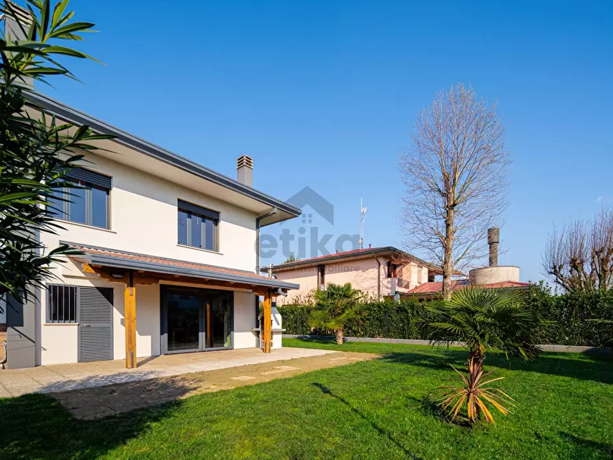 Immagine 1 di Casa semindipendente in vendita  in VIA DEL DONATORE a Monastier Di Treviso
