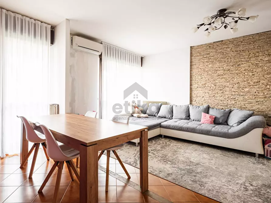 Immagine 5 di Appartamento in vendita  in via genova a Treviso