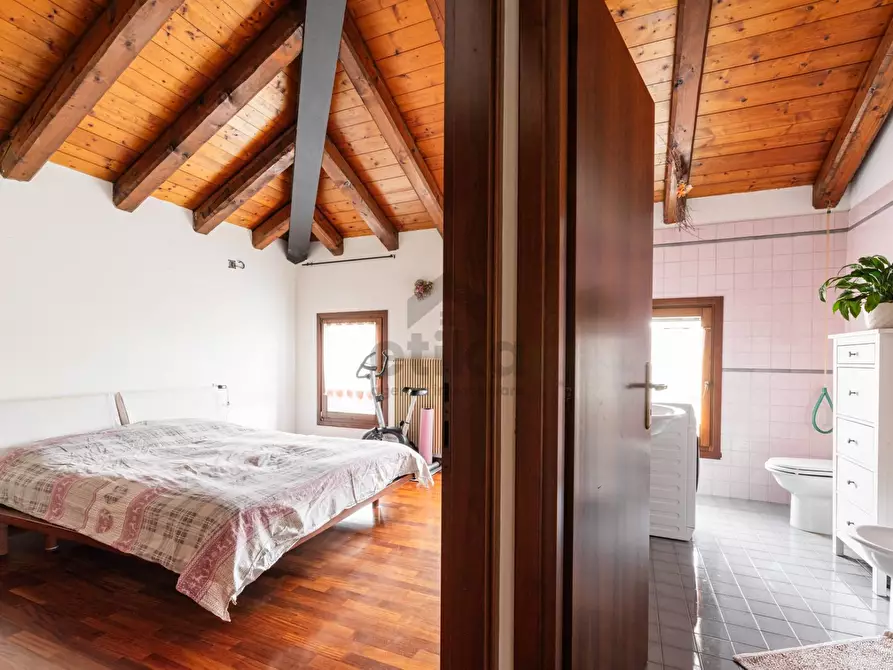 Immagine 12 di Appartamento in vendita  in via dei Picchi a Treviso