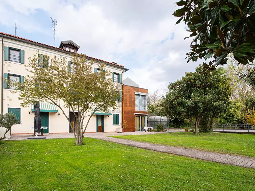 Immagine 24 di Appartamento in vendita  in via dei Picchi a Treviso