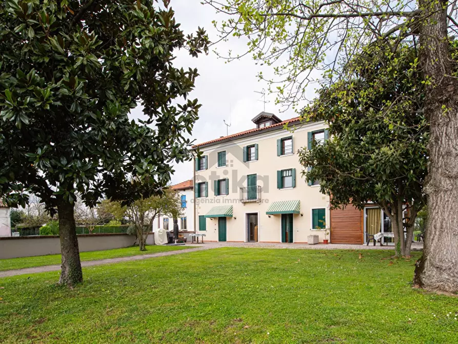 Immagine 25 di Appartamento in vendita  in via dei Picchi a Treviso