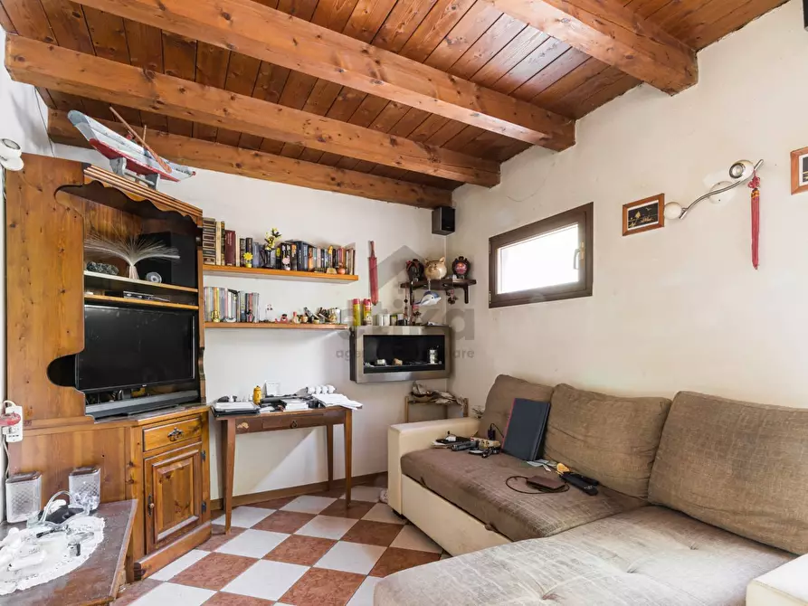 Immagine 7 di Casa indipendente in vendita  a Paese