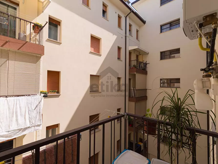 Immagine 14 di Appartamento in vendita  in viale della repubblica 195 a Treviso